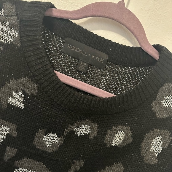 Sweater - Picture 2 of 2